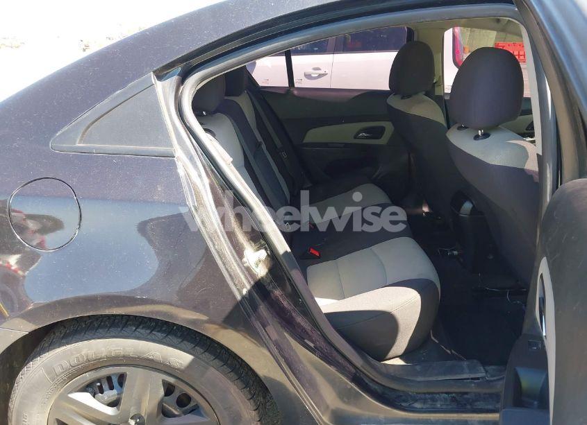 Photo 8 of 2013 Chevrolet Cruze LS AUTO (VIN 1G1PA5SH4D7328992)