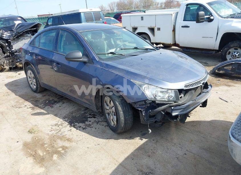 2014 Chevrolet Cruze LS AUTO (VIN 1G1PA5SH4E7105630) main photo