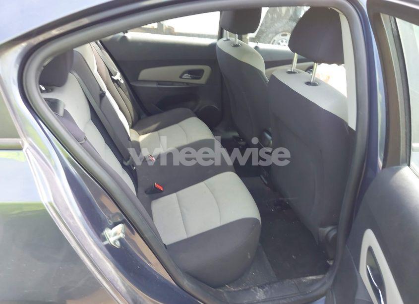 Photo 8 of 2014 Chevrolet Cruze LS AUTO (VIN 1G1PA5SH4E7105630)