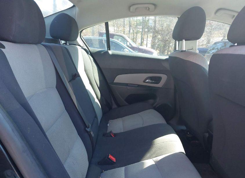 Photo 8 of 2014 Chevrolet Cruze LS AUTO (VIN 1G1PA5SH4E7110715)