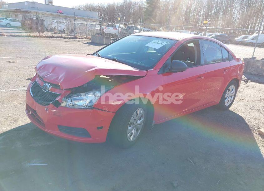 Photo 2 of 2014 Chevrolet Cruze LS AUTO (VIN 1G1PA5SH4E7159512)