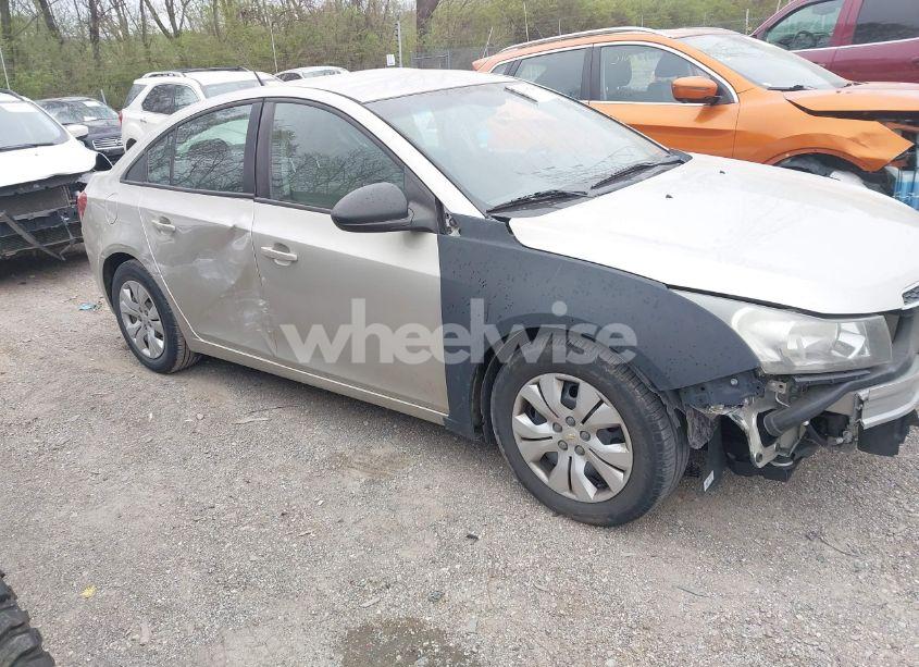 2014 Chevrolet Cruze LS AUTO (VIN 1G1PA5SH4E7226416) main photo