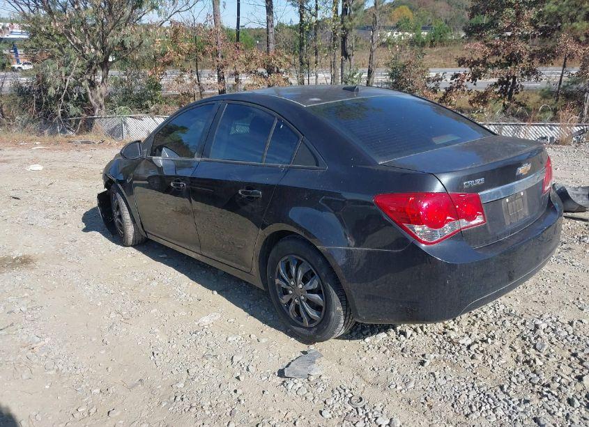 Photo 3 of 2014 Chevrolet Cruze LS AUTO (VIN 1G1PA5SH4E7236394)