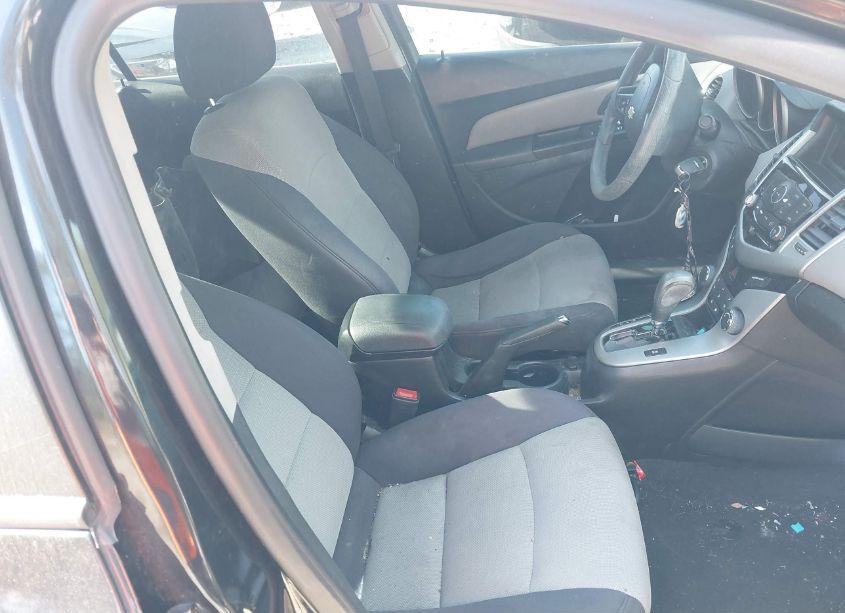 Photo 5 of 2014 Chevrolet Cruze LS AUTO (VIN 1G1PA5SH4E7236394)