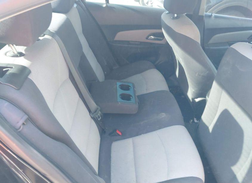 Photo 8 of 2014 Chevrolet Cruze LS AUTO (VIN 1G1PA5SH4E7236394)