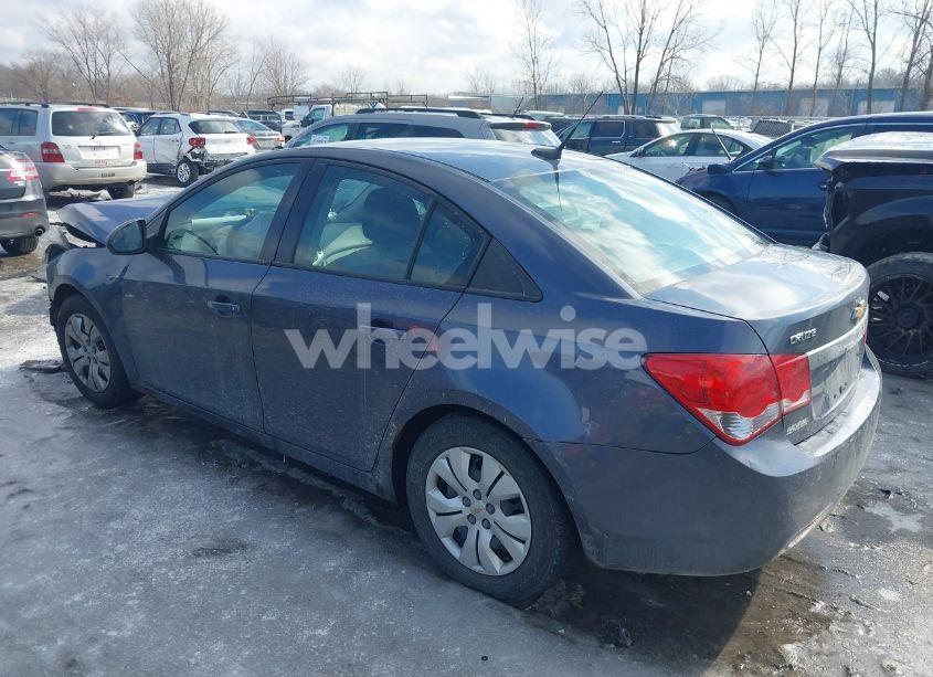 Photo 3 of 2014 Chevrolet Cruze LS AUTO (VIN 1G1PA5SH4E7245063)