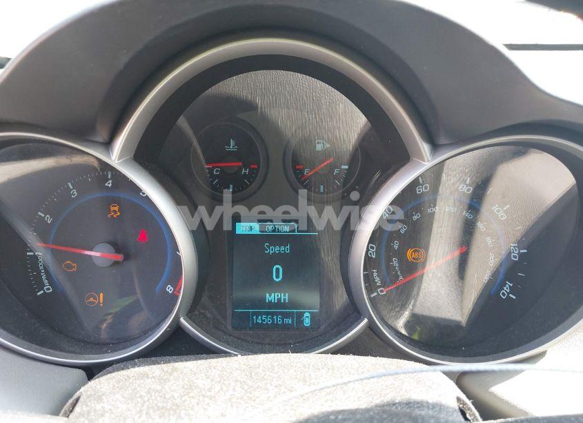 Photo 7 of 2014 Chevrolet Cruze LS AUTO (VIN 1G1PA5SH4E7358141)