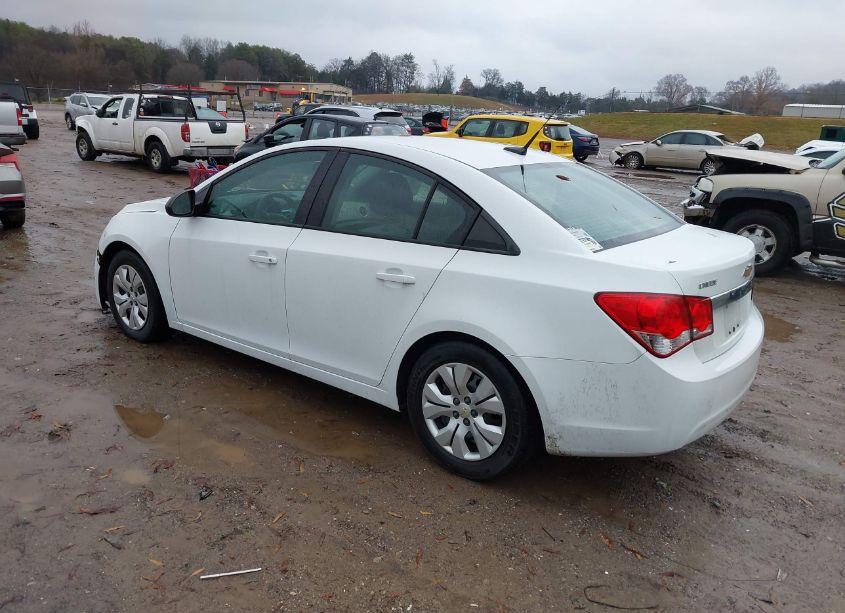 Photo 3 of 2014 Chevrolet Cruze LS AUTO (VIN 1G1PA5SH4E7429323)