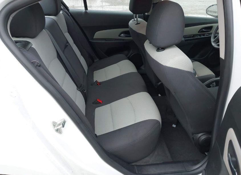 Photo 8 of 2014 Chevrolet Cruze LS AUTO (VIN 1G1PA5SH4E7429323)