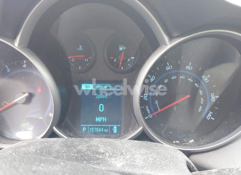 Photo 7 of 2014 Chevrolet Cruze LS AUTO (VIN 1G1PA5SH4E7472009)