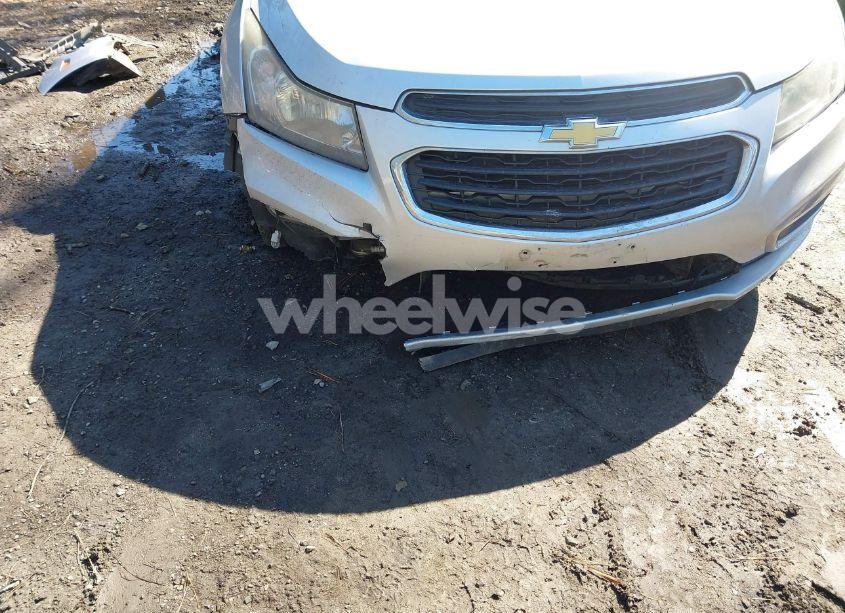 Photo 6 of 2015 Chevrolet Cruze LS AUTO (VIN 1G1PA5SH4F7159544)