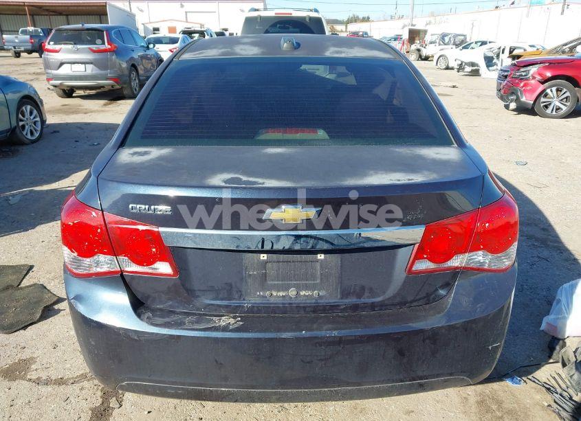 Photo 17 of 2015 Chevrolet Cruze LS AUTO (VIN 1G1PA5SH4F7159835)