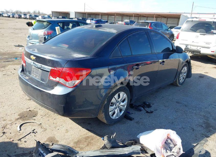 Photo 4 of 2015 Chevrolet Cruze LS AUTO (VIN 1G1PA5SH4F7159835)