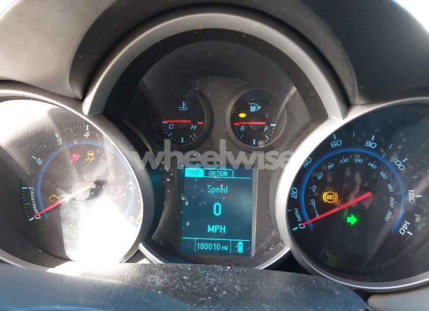 Photo 7 of 2015 Chevrolet Cruze LS AUTO (VIN 1G1PA5SH4F7159835)