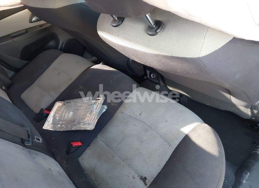 Photo 8 of 2015 Chevrolet Cruze LS AUTO (VIN 1G1PA5SH4F7159835)