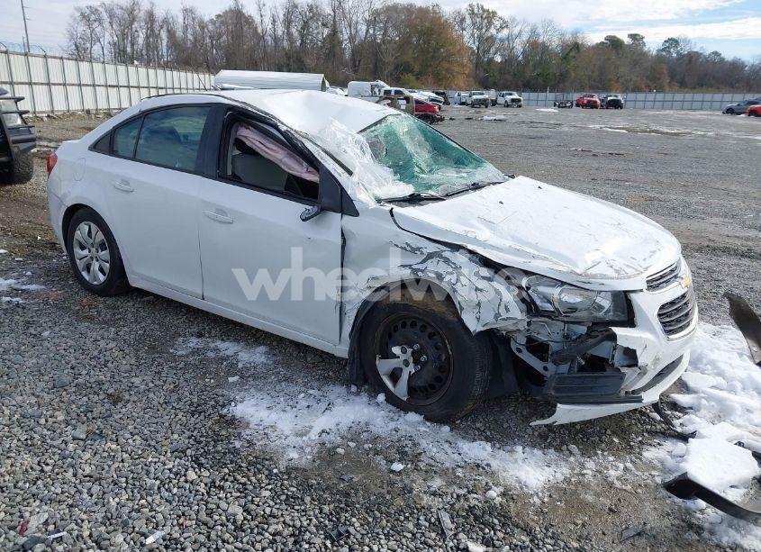 2015 Chevrolet Cruze LS AUTO (VIN 1G1PA5SH4F7219323) main photo