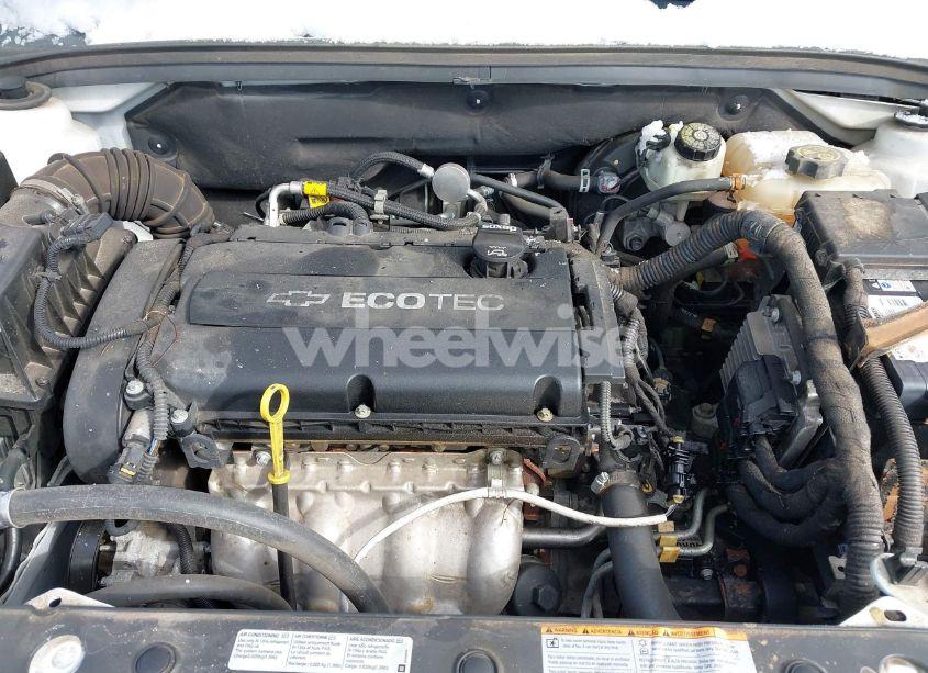 Photo 10 of 2015 Chevrolet Cruze LS AUTO (VIN 1G1PA5SH4F7219323)