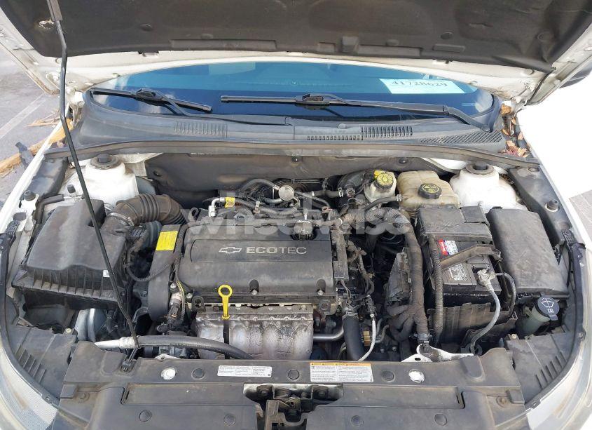 Photo 10 of 2015 Chevrolet Cruze LS AUTO (VIN 1G1PA5SH4F7232167)