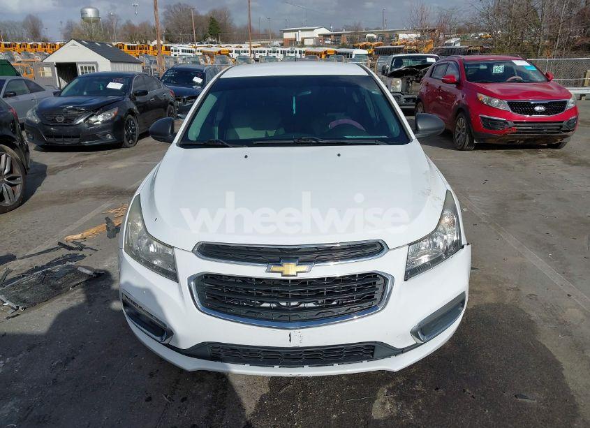 Photo 13 of 2015 Chevrolet Cruze LS AUTO (VIN 1G1PA5SH4F7232167)