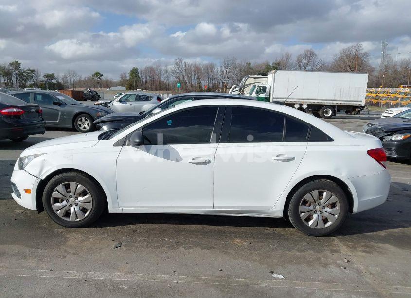 Photo 15 of 2015 Chevrolet Cruze LS AUTO (VIN 1G1PA5SH4F7232167)