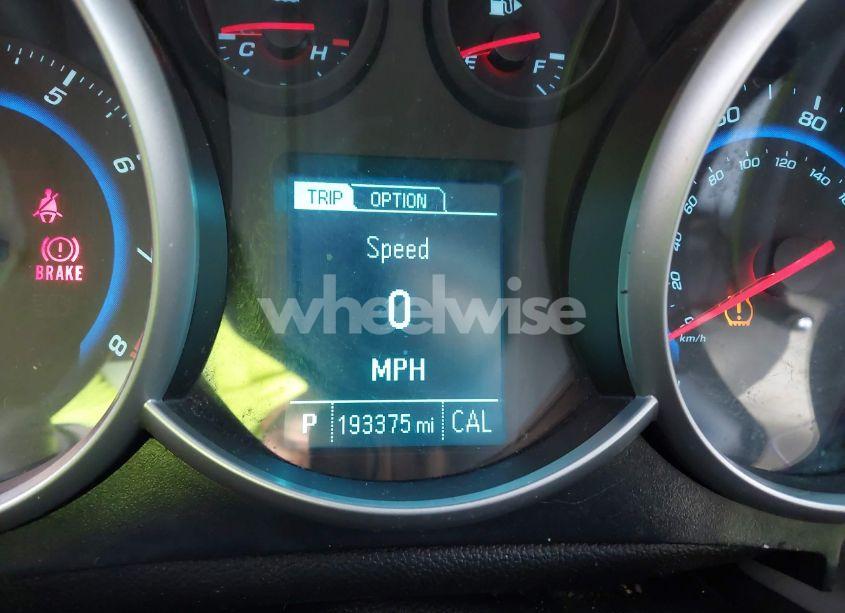 Photo 16 of 2015 Chevrolet Cruze LS AUTO (VIN 1G1PA5SH4F7232167)