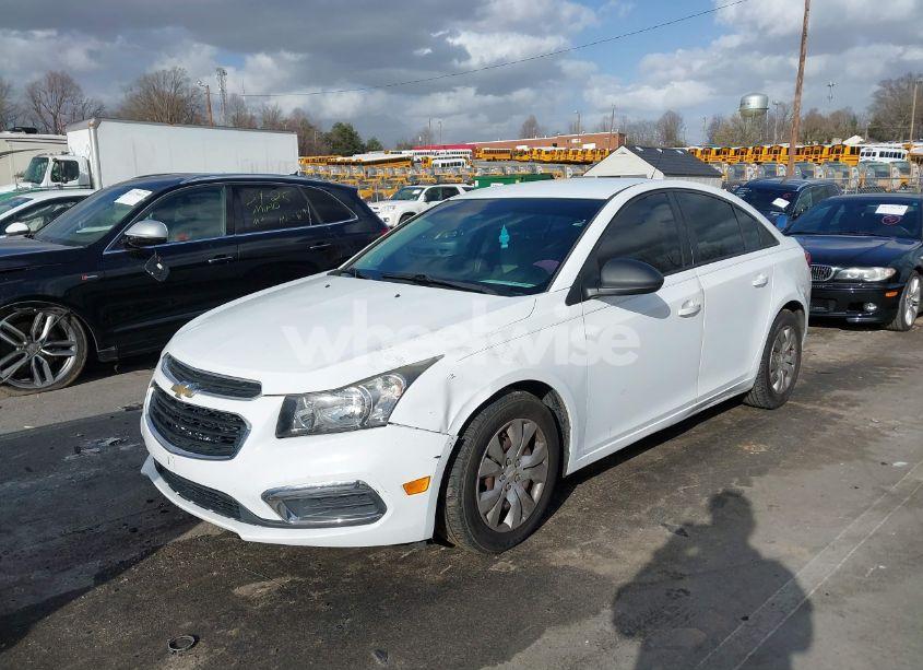 Photo 2 of 2015 Chevrolet Cruze LS AUTO (VIN 1G1PA5SH4F7232167)