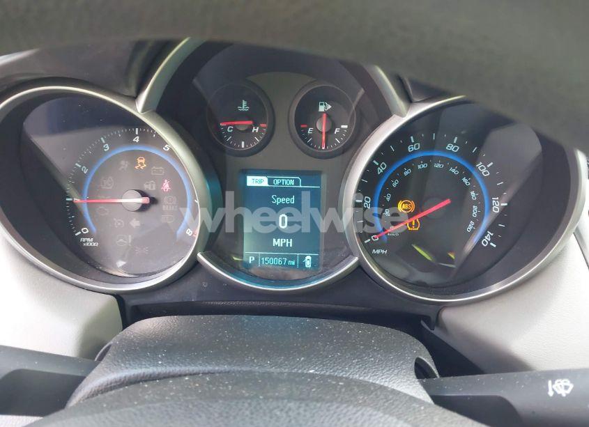 Photo 7 of 2015 Chevrolet Cruze LS AUTO (VIN 1G1PA5SH4F7255786)