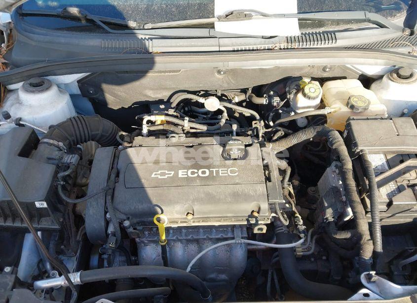 Photo 10 of 2015 Chevrolet Cruze LS AUTO (VIN 1G1PA5SH4F7269624)