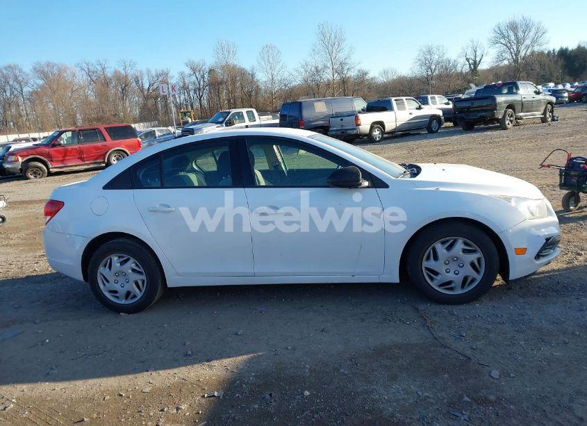 Photo 13 of 2015 Chevrolet Cruze LS AUTO (VIN 1G1PA5SH4F7269624)