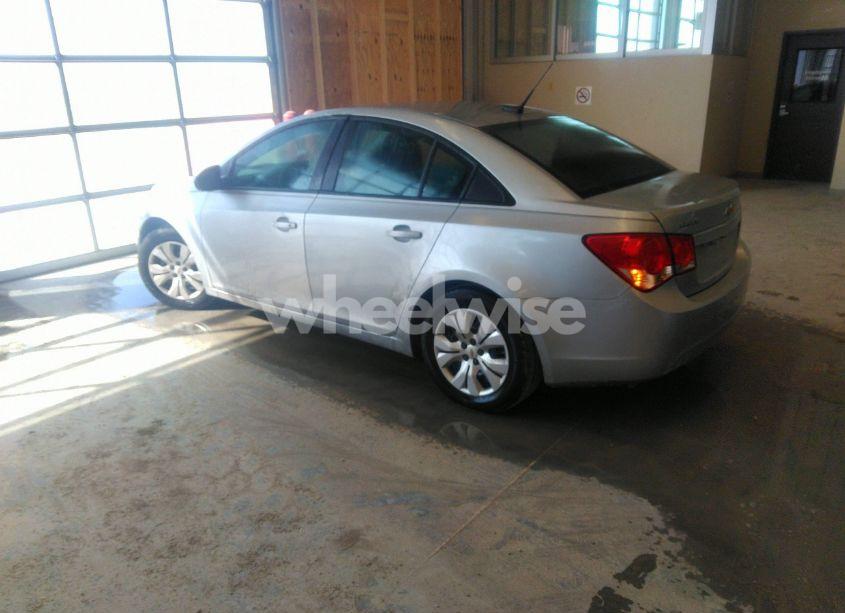 Photo 3 of 2013 Chevrolet Cruze LS AUTO (VIN 1G1PA5SH5D7145164)