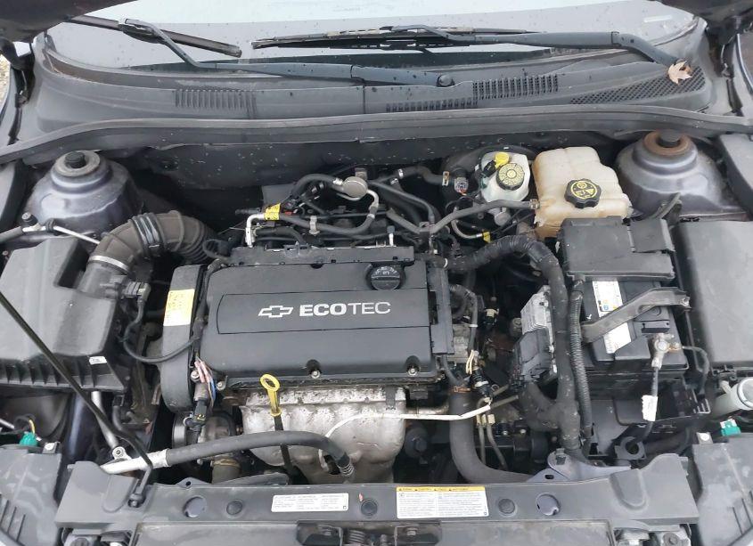 Photo 10 of 2013 Chevrolet Cruze LS AUTO (VIN 1G1PA5SH5D7150834)