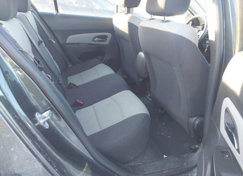 Photo 8 of 2013 Chevrolet Cruze LS AUTO (VIN 1G1PA5SH5D7195014)