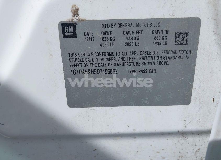 Photo 9 of 2013 Chevrolet Cruze LS AUTO (VIN 1G1PA5SH5D7196552)