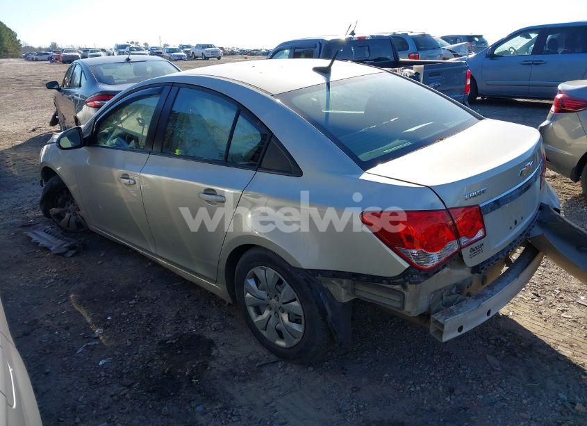 Photo 3 of 2013 Chevrolet Cruze LS AUTO (VIN 1G1PA5SH5D7254823)