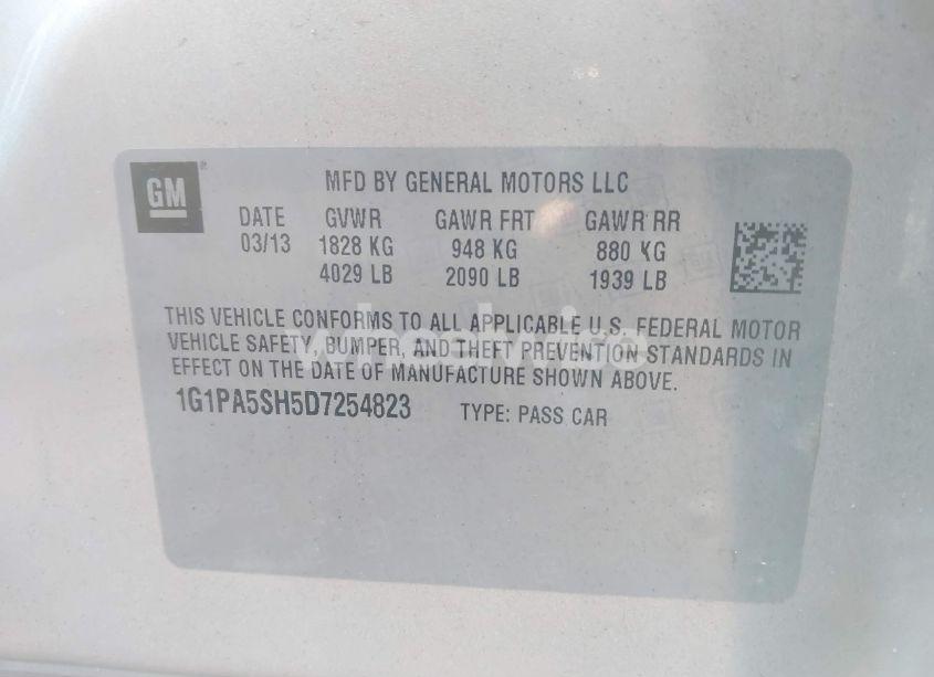 Photo 9 of 2013 Chevrolet Cruze LS AUTO (VIN 1G1PA5SH5D7254823)