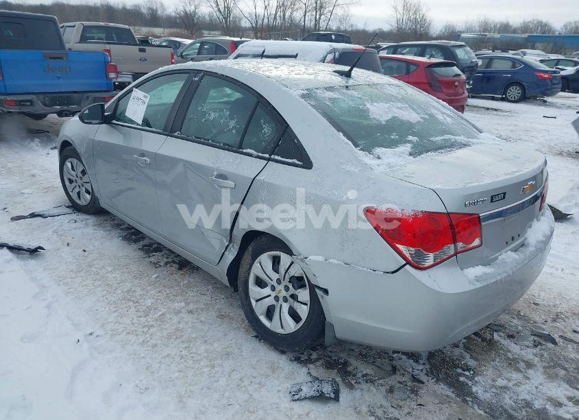 Photo 3 of 2013 Chevrolet Cruze LS AUTO (VIN 1G1PA5SH5D7283576)