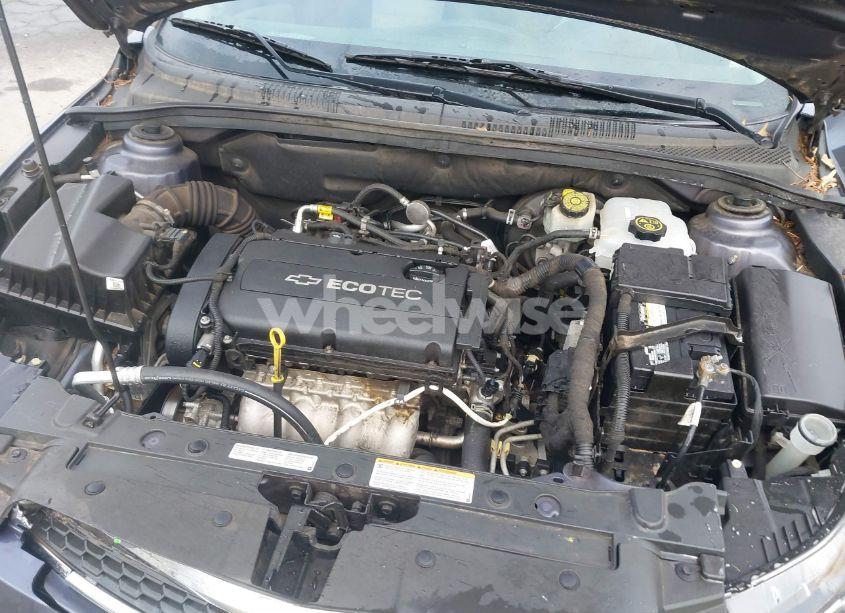 Photo 10 of 2013 Chevrolet Cruze LS AUTO (VIN 1G1PA5SH5D7295453)