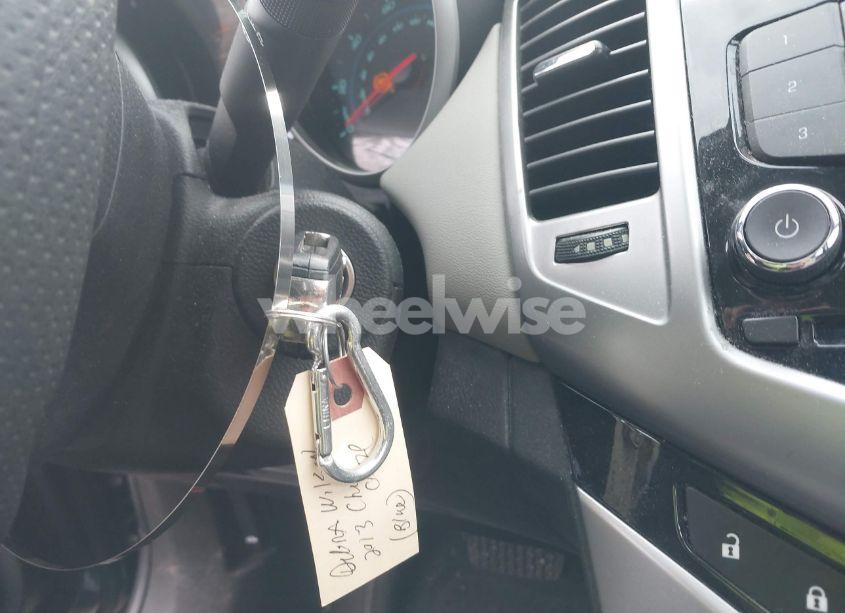 Photo 11 of 2013 Chevrolet Cruze LS AUTO (VIN 1G1PA5SH5D7295453)