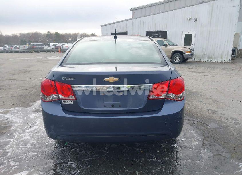 Photo 16 of 2013 Chevrolet Cruze LS AUTO (VIN 1G1PA5SH5D7295453)