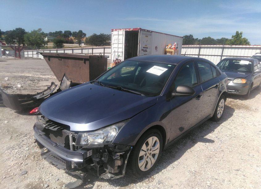 Photo 2 of 2014 Chevrolet Cruze LS AUTO (VIN 1G1PA5SH5E7139432)