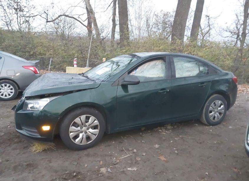 Photo 13 of 2014 Chevrolet Cruze LS AUTO (VIN 1G1PA5SH5E7189182)