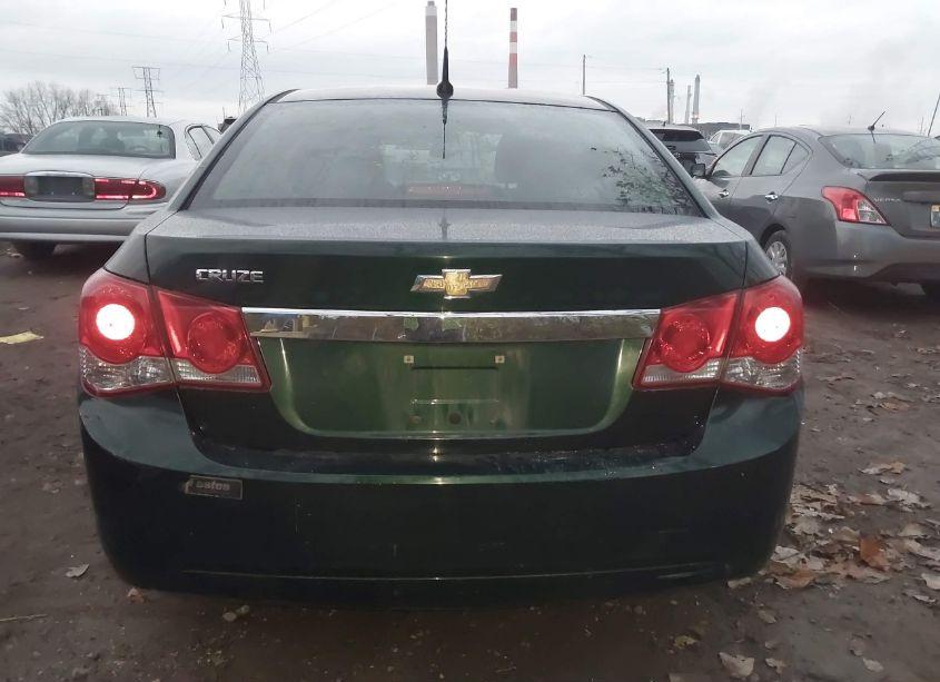 Photo 15 of 2014 Chevrolet Cruze LS AUTO (VIN 1G1PA5SH5E7189182)