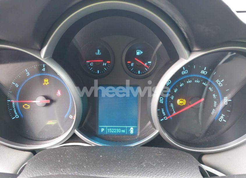 Photo 7 of 2014 Chevrolet Cruze LS AUTO (VIN 1G1PA5SH5E7201220)