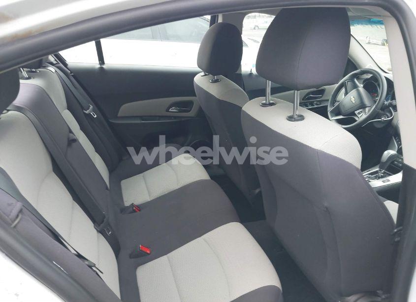 Photo 8 of 2014 Chevrolet Cruze LS AUTO (VIN 1G1PA5SH5E7201220)