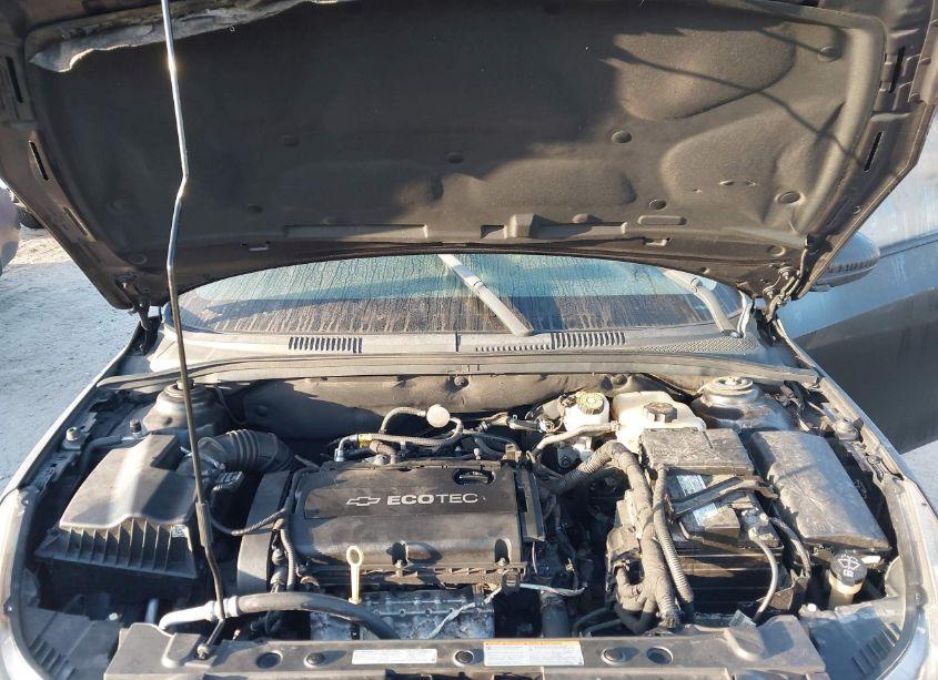 Photo 10 of 2014 Chevrolet Cruze LS AUTO (VIN 1G1PA5SH5E7208779)