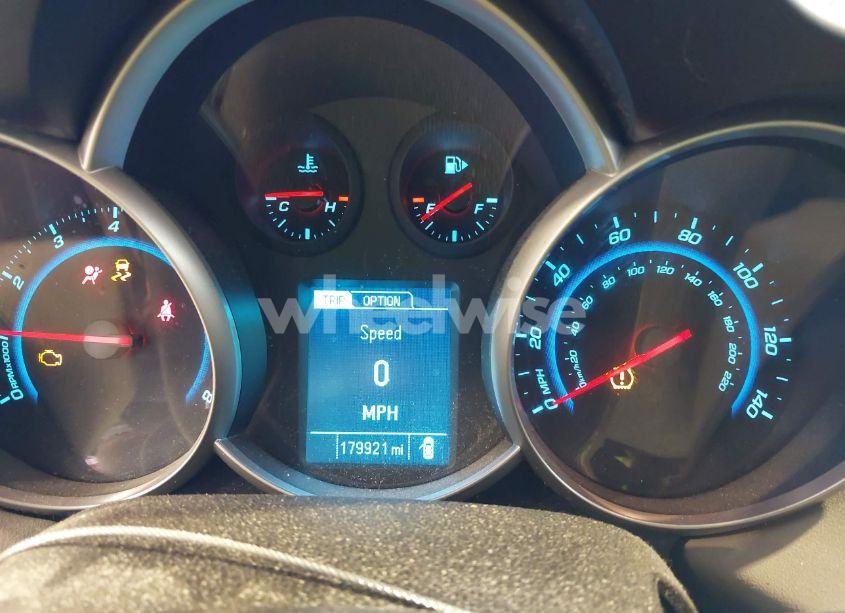 Photo 7 of 2014 Chevrolet Cruze LS AUTO (VIN 1G1PA5SH5E7231298)