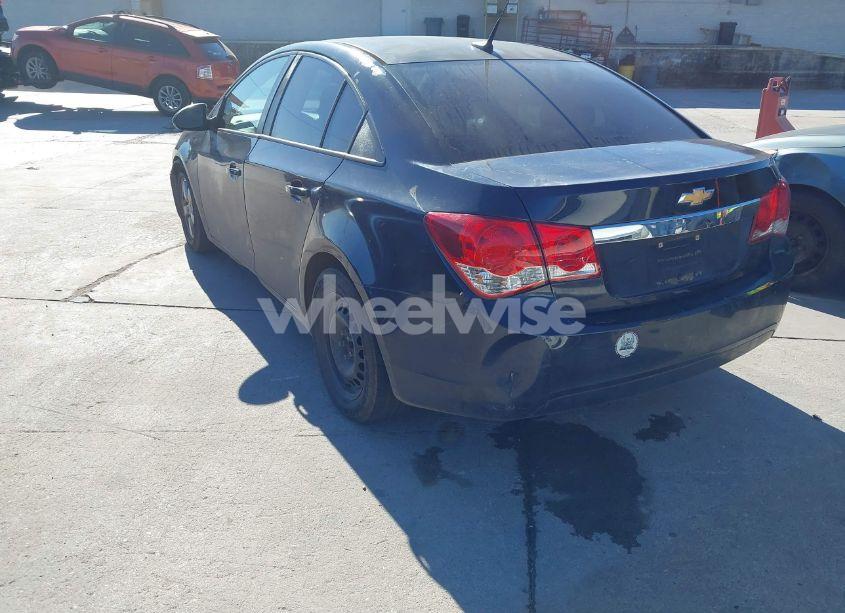 Photo 3 of 2014 Chevrolet Cruze LS AUTO (VIN 1G1PA5SH5E7455378)