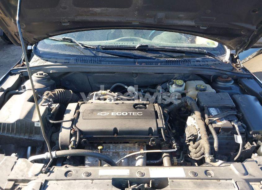 Photo 10 of 2014 Chevrolet Cruze LS AUTO (VIN 1G1PA5SH5E7484329)