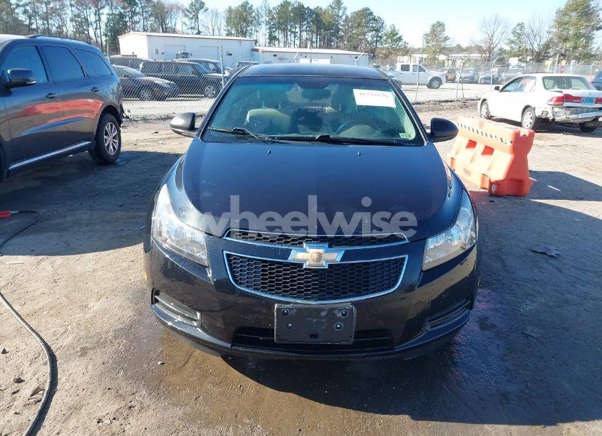 Photo 12 of 2014 Chevrolet Cruze LS AUTO (VIN 1G1PA5SH5E7484329)