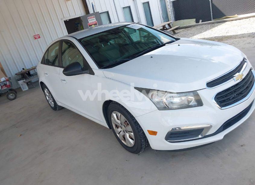 2015 Chevrolet Cruze LS AUTO (VIN 1G1PA5SH5F7225325) main photo